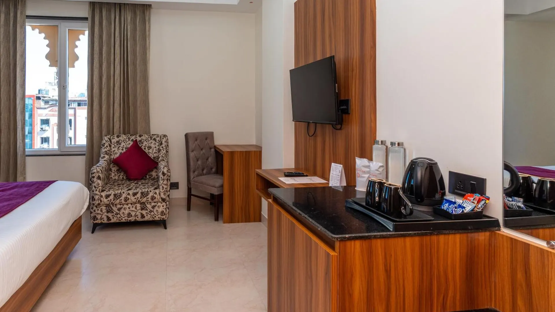 ホテル Raghunandan Palace - A Premier Boutique Stay, City Center & 500 Meters From City Railway Station ウダイプル