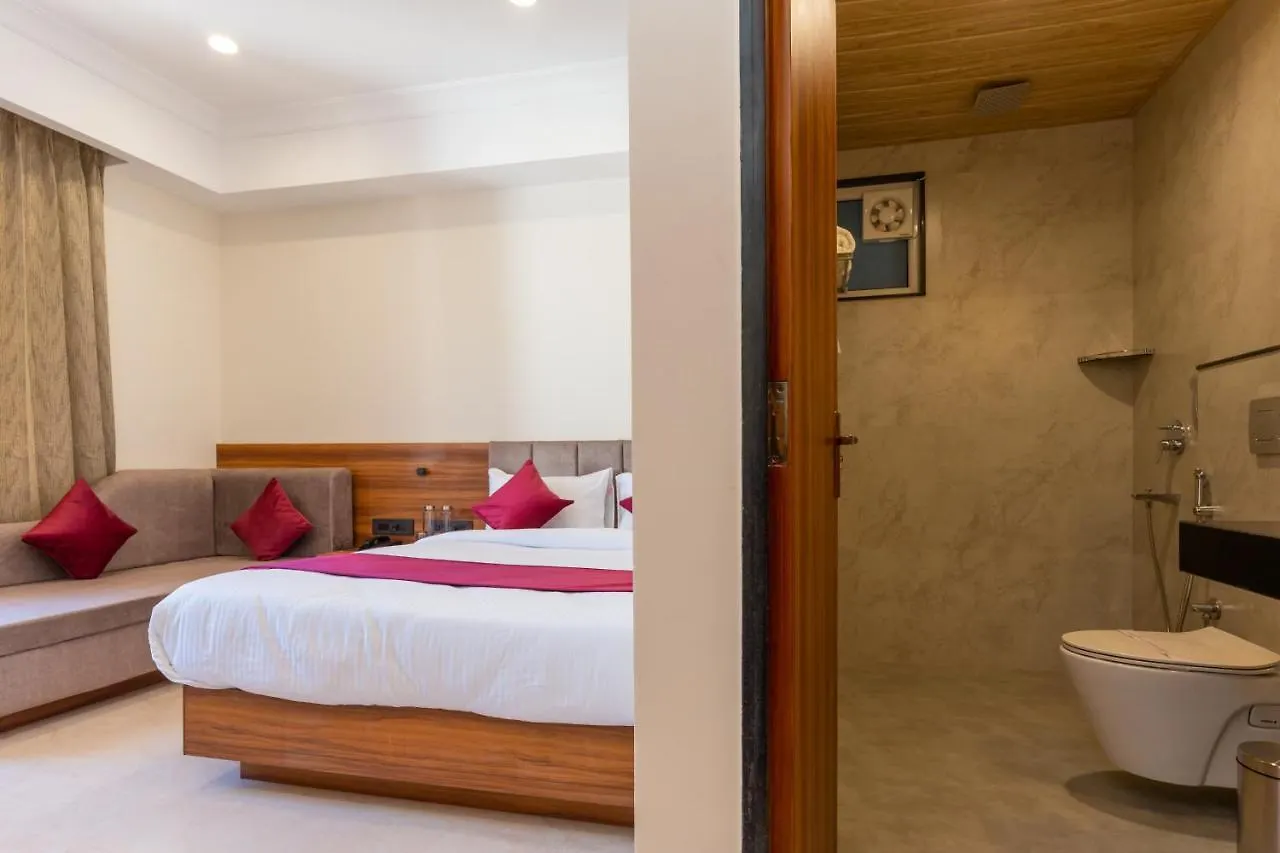 Raghunandan Palace - A Premier Boutique Stay, City Center & 500 Meters From City Railway Station Udaipur Hotel