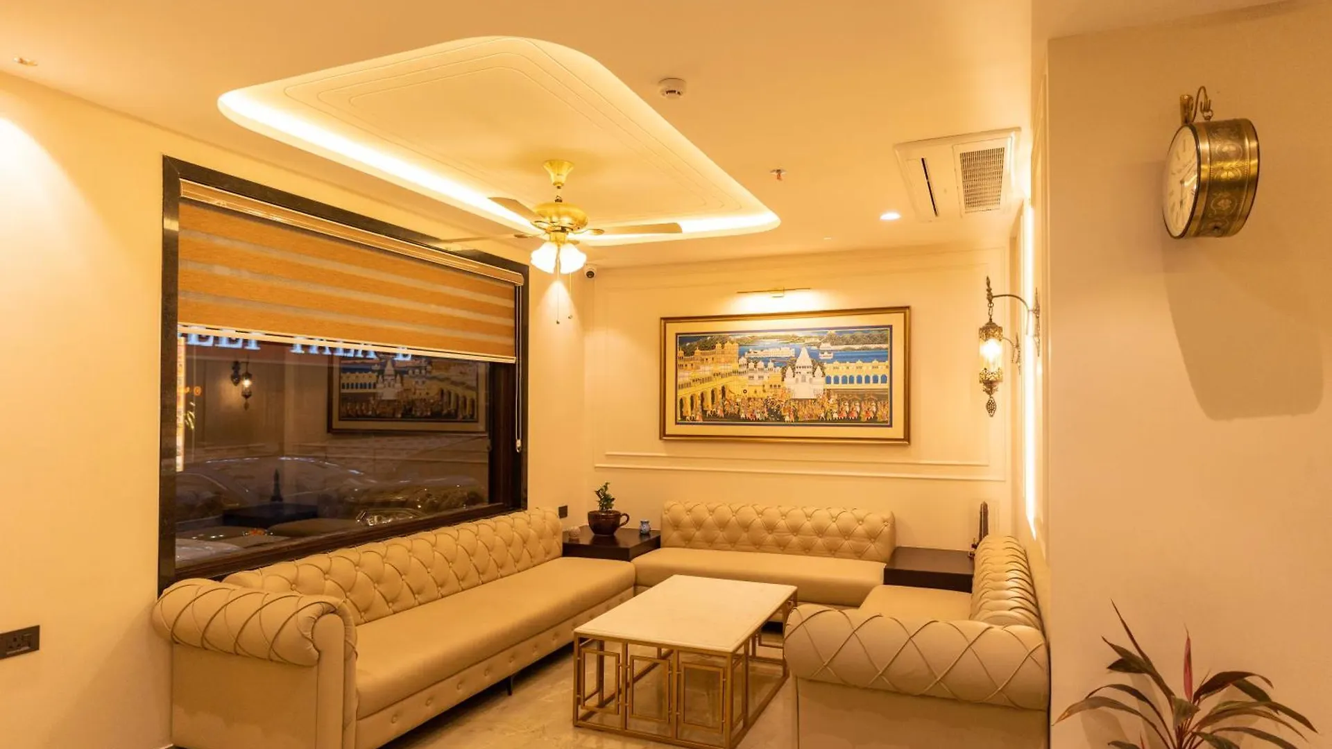 Raghunandan Palace - A Premier Boutique Stay, City Center & 500 Meters From City Railway Station Udaipur Hotel