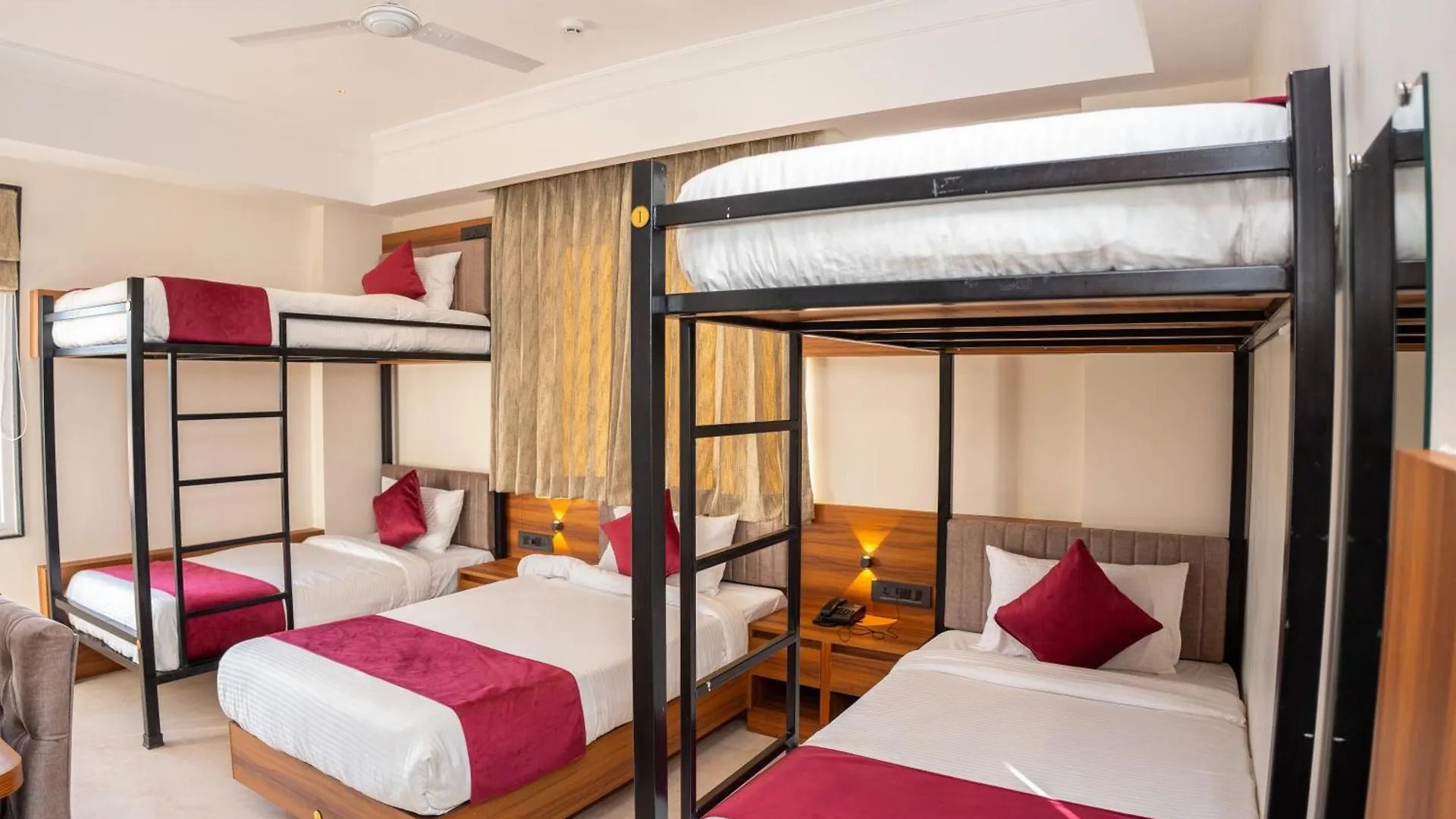 Raghunandan Palace - A Premier Boutique Stay, City Center & 500 Meters From City Railway Station Udaipur India